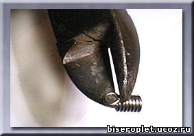 Первое образованное кольцо (застежка совими руками)